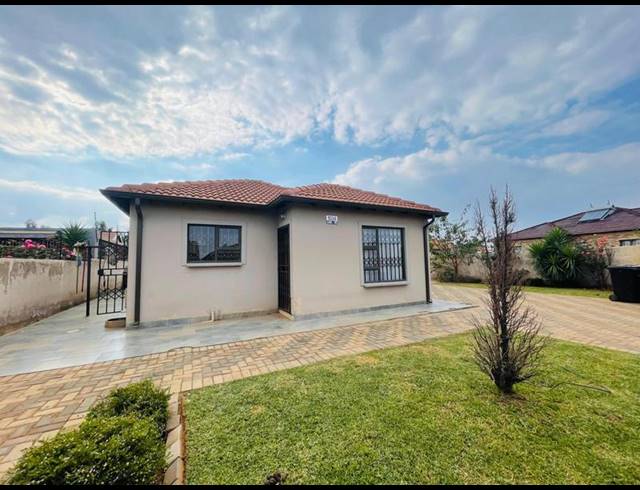 3 BEDROOM HOUSE FOR SALE IN ALLIANCE